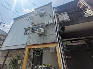 サテライト総持寺【2階】の外観