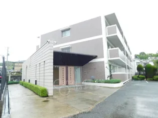 ルミエール多田【3階】の外観