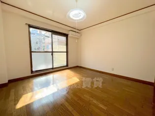 メゾンササキ【1階】の寝室