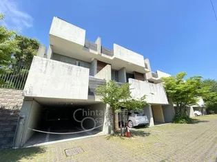 ゼファーヒル【1階】の外観