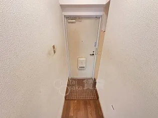 アパートメント吹田2【1階】の外観