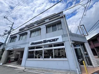 ベルメゾンみくに【3階】の外観