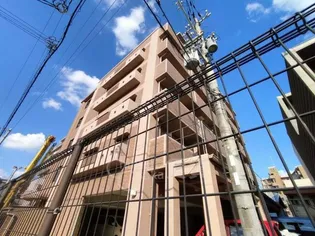 ワールド・シズ弐番館【4階】の外観