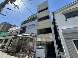 ニューカントリーハイム新高【3階】の外観