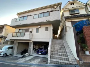 ラグーン関大前の画像