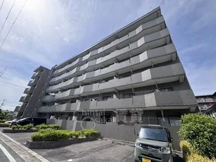 ファミール若園の画像