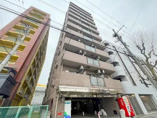 コスモプラザ新大阪【7階】の外観