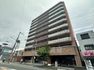 プレジオ吹田【4階】の外観