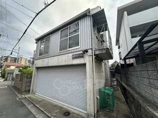 ミドルリバー【2階】の外観
