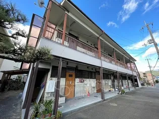 大阪府箕面市瀬川2丁目【アパート】の外観