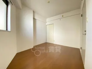 セレコート箕面【4階】の居間