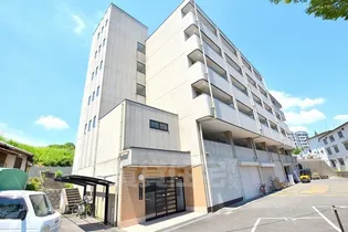 グリーンコート川西【3階】の外観