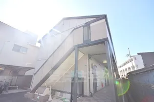 ル ボヌール【2階】の外観