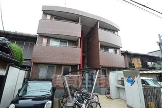 グランブルー【1階】の外観