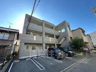 リジュール【2階】の外観