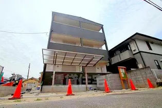 大阪府摂津市正雀2丁目【アパート】の外観