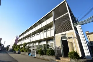 GROWING【3階】の外観