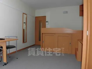 レオパレス松川【2階】の居間