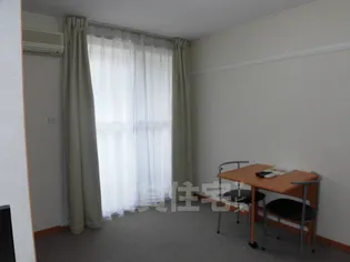 レオパレス松川【2階】の居間