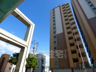 エステムコート博多祇園ツインタワーファーストステージ【7階】の外観