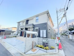 ラリュール【2階】の外観