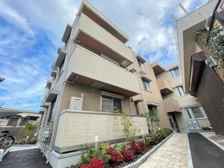 シャルマン東三国ヶ丘【3階】の外観