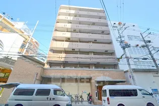 クラウンハイム淡路駅前通【5階】の外観