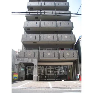 フローラル泉【8階】の外観