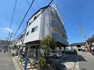 ファミリアムメゾン【2階】の外観