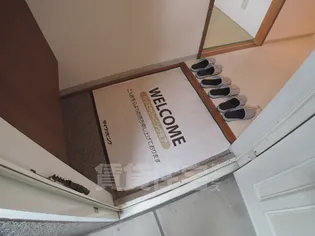 セジュール久宝寺【1階】の玄関