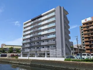 パルティール金山【6階】の外観
