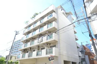 フェリエ新大阪【5階】の外観