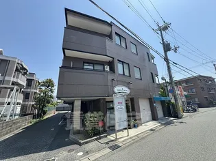 シューコネクション【2階】の外観