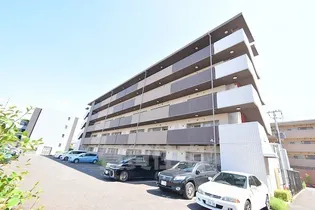チャム【4階】の外観