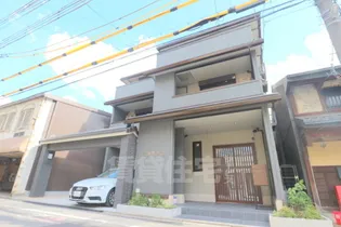 メゾン・ソネット二条新町【3階】の外観