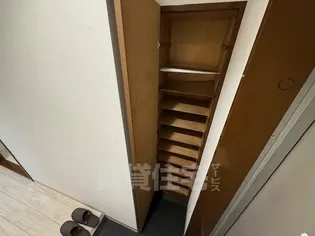 アールマンション堺【1階】の内装