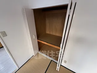 アールマンション堺【1階】の内装