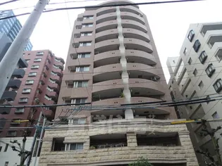 プレサンス泉セレグレード【3階】の外観