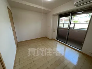 モンパルナス【1階】の寝室