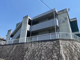 PRIUS上の山の画像