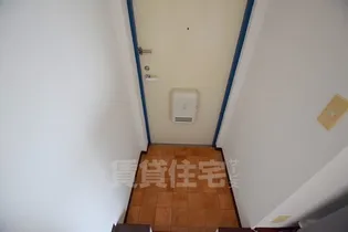 インタースペース松本1号館【3階】の玄関