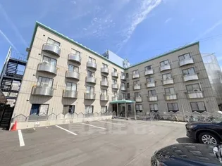 サンシティアビタシオン鴨川【1階】の外観