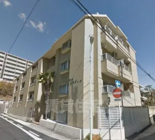 東山レジデンス【2階】の外観