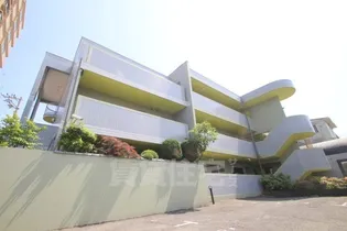 ヴィラ・クィーン2【2階】の外観