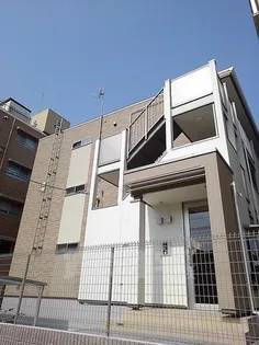 フラットワン・原【1階】の外観