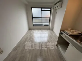 ペントハウス21【3階】の居間