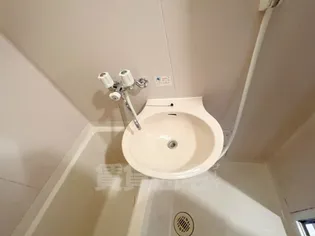 グレーシー西ノ京【4階】の内装