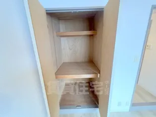 グレーシー西ノ京【4階】の内装