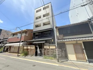 Flair京都五条烏丸【1階】の外観