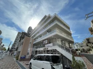 マグノリアパレス【2階】の外観